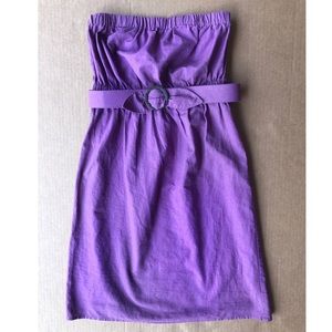 Women’s purple linen strapless dress